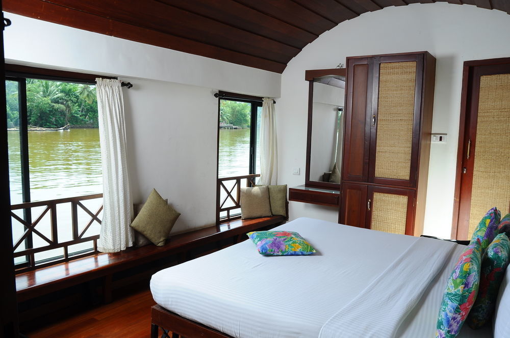 Xandari Riverscapes Alappuzha Екстериор снимка